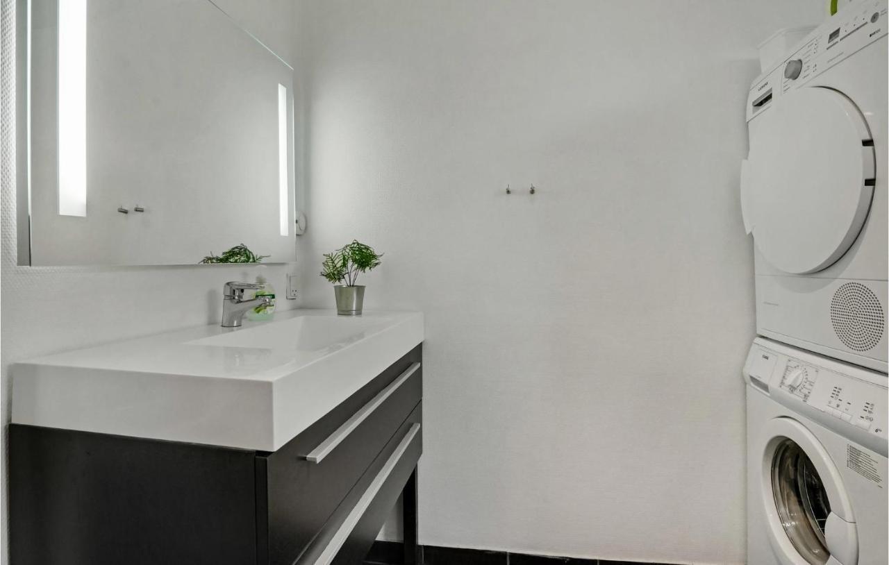 Beautiful In With Kitchen Holiday home *